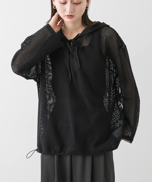 SENSE OF PLACE by URBAN RESEARCH(センスオブプレイスバイアーバンリサーチ)の「フーデットメッシュトップ(その他トップス・レディース・BLACK/IVORY/BROWN・one)」の4枚目の写真