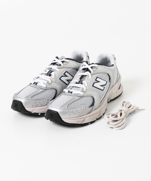 URBAN RESEARCH Sonny Label（アーバンリサーチサニーレーベル）の「NEW BALANCE　MR530（スニーカー・レディース・SILVER・23/23.5/24/24.5）」の3枚目の写真