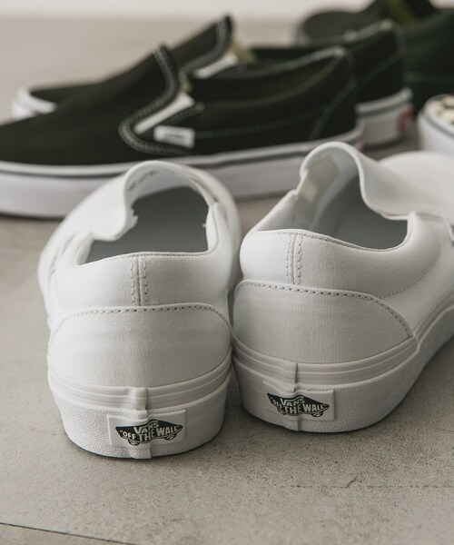 URBAN RESEARCH DOORS（アーバンリサーチドアーズ）の「VANS　UA Classic Slip-On（スニーカー・メンズ・BLK/WHT/Navy/True White/BLK/BLK/CHECKER・8/8.5/9/9.5/10）」の7枚目の写真