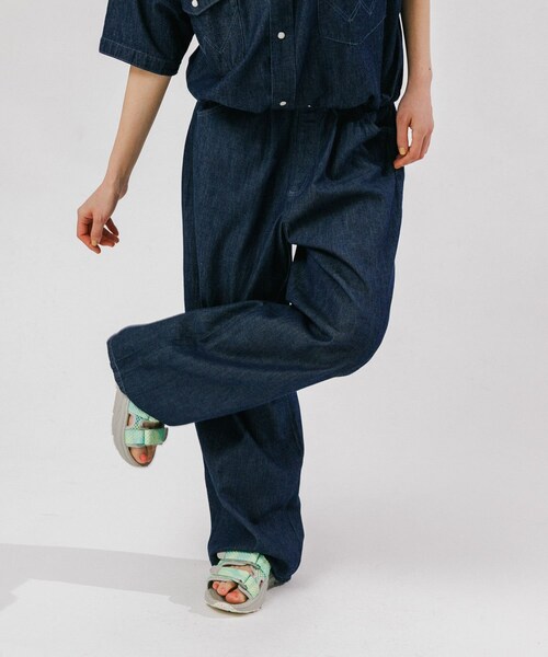 EKAL(エカル)の「『別注』Wrangler×EKAL ライトデニムリラックスバギーパンツ(デニムパンツ・レディース・USED/O.W・Free)」の15枚目の写真