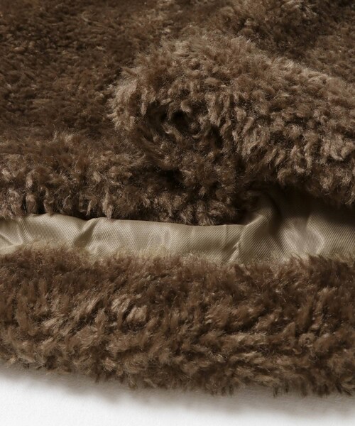 URBAN RESEARCH ROSSO（アーバンリサーチロッソ）の「『WEB/一部店舗限定』ノーカラーファーボアZIPブルゾン（ノーカラージャケット・レディース・BROWN/GREIGE・FREE）」の20枚目の写真