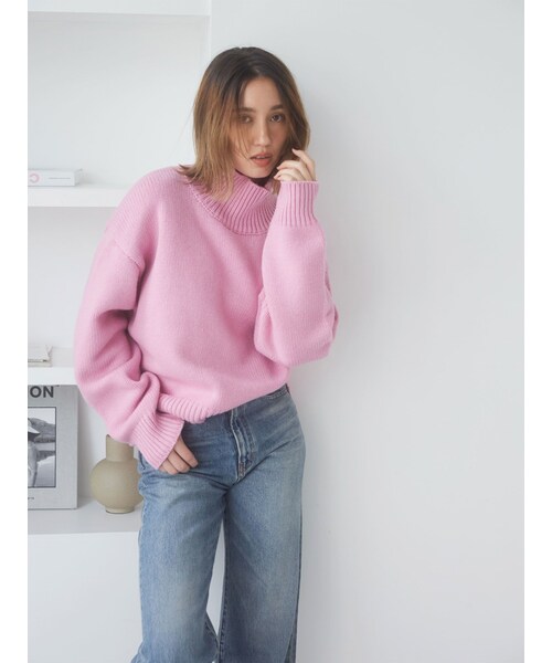 Ungrid（アングリッド）の「ハイネックボリュームカラーニット（ニット/セーター・レディース・アイボリー/チャコールグレー/ピンク/イエロー・F）」の11枚目の写真