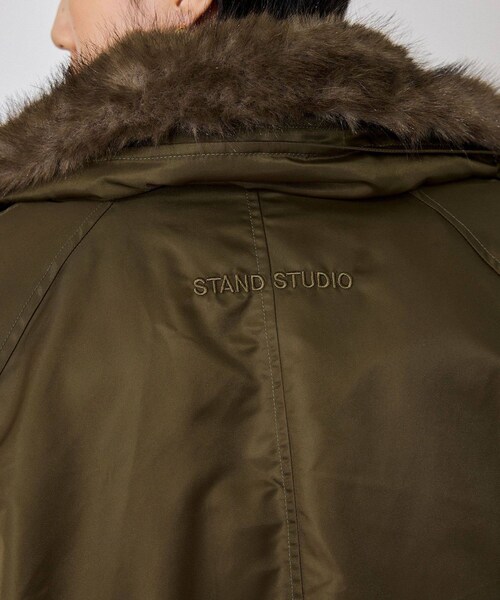 ADAM ET ROPE'（アダムエロペ）の「【STAND STUDIO（スタンド スタジオ）】Thilda Jacket（MA-1・レディース・カーキ・34）」の4枚目の写真