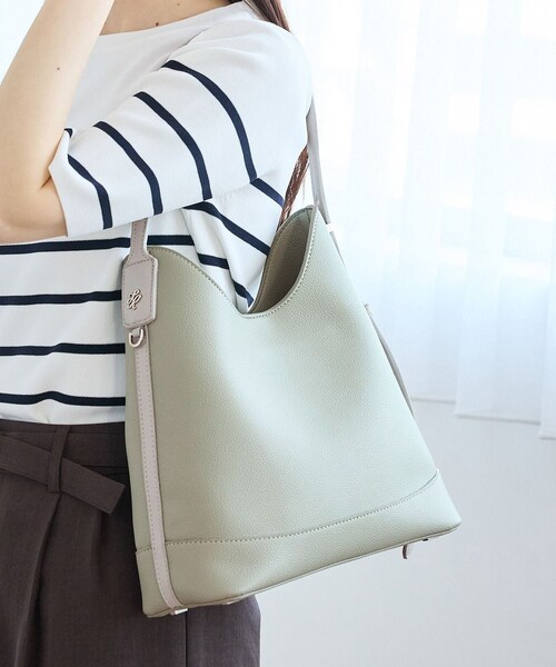 ROPE' PICNIC(ロペピクニック)の「me fit BAG フィットワンショルダーミドルバッグ(ショルダーバッグ・レディース・ブラック/キナリ系/ライトグリーン/オレンジ系・F)」の16枚目の写真