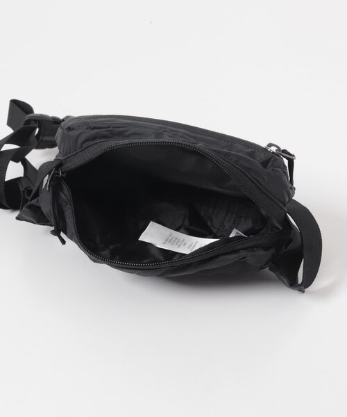 URBAN RESEARCH DOORS(アーバンリサーチドアーズ)の「patagonia TERRAVIA MINIHIPPACK(ボディバッグ/ウエストポーチ・レディース・BLK/PWGT/FDMG・One)」の9枚目の写真