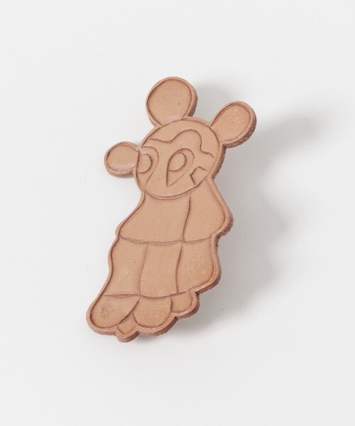 URBAN RESEARCH（アーバンリサーチ）の「SEVEN BY SEVEN　LEATHER CARVING PINS M（ブローチ/コサージュ・メンズ・010 BLACK/040 BEIGE・Free）」の7枚目の写真