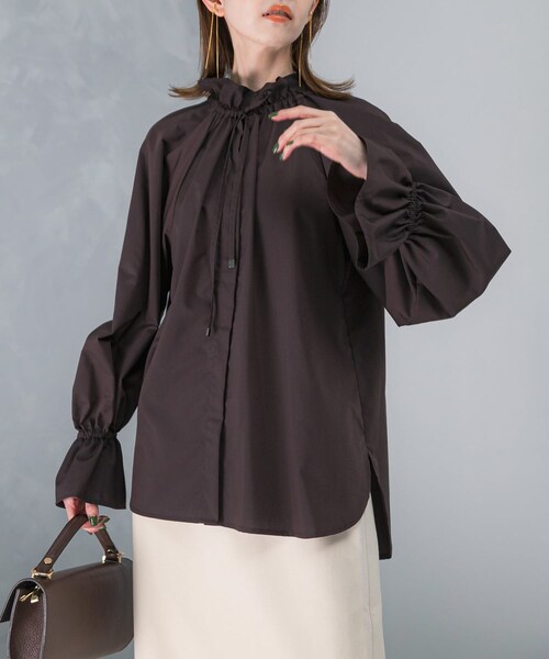 URBAN RESEARCH ROSSO（アーバンリサーチロッソ）の「フリルカラーブラウス（シャツ/ブラウス・レディース・WHITE/BABY PINK/D/BROWN・Free）」の4枚目の写真