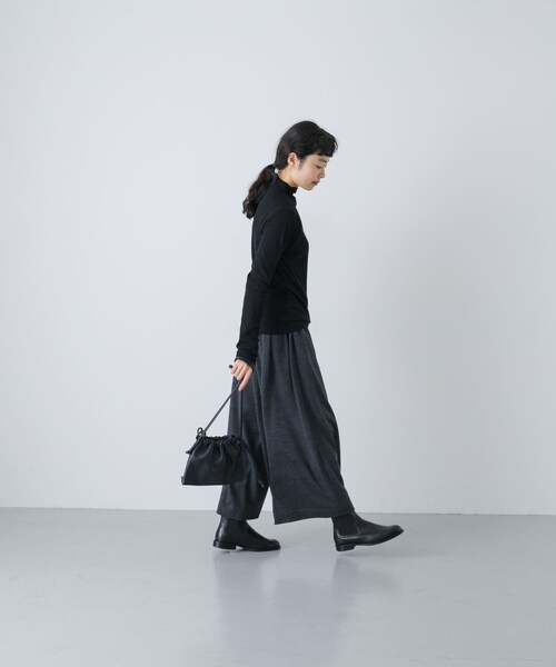 かぐれ（カグレ）の「ボトルネックソフトリブカットソー（Tシャツ/カットソー・レディース・L.GRAY/YELLOW/BLACK・Free）」の10枚目の写真