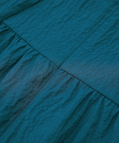 ROPE'（ロペ）の「【WEB・一部店舗限定】バックシャンティアードワンピース/洗える（ワンピース・レディース・ブラック/ターコイズ・F）」の18枚目の写真