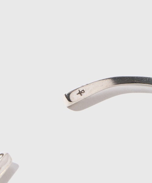 ADAM ET ROPE'（アダムエロペ）の「【Adawat'n Tuareg/アダワット トゥアレグ】Ayour（バングル/リストバンド・メンズ・シルバー・M/S）」の5枚目の写真