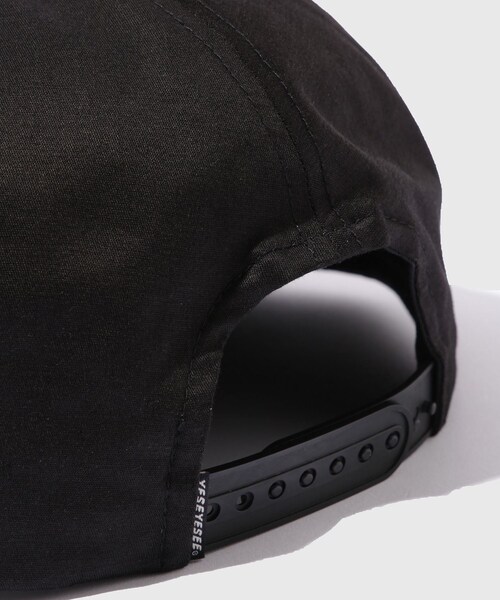 ADAM ET ROPE'（アダムエロペ）の「【YESEYESEE/イエスアイシー】Soccoer Team Trucker（キャップ・メンズ・ブラック/ホワイト/ブルー・F）」の16枚目の写真