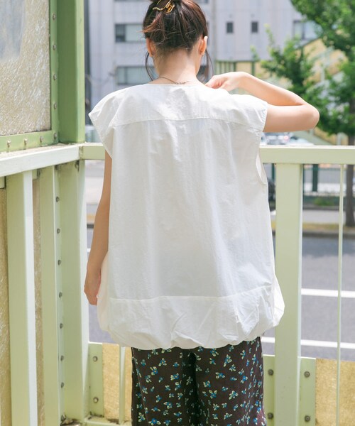 ITEMS URBANRESEARCH（アイテムズ アーバンリサーチ）の「バルーンベスト（ベスト・レディース・WHT/BLK・FREE）」の6枚目の写真