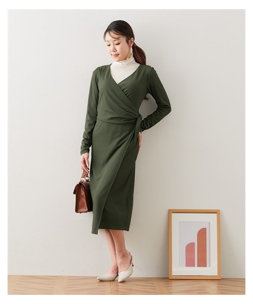 nissen（ニッセン）の「【大きい胸専用】カシュクールラップワンピース（ワンピース・レディース・ネイビー/カーキ・FM/FL/FLL/F3L）」の4枚目の写真