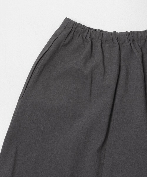 URBAN RESEARCH DOORS（アーバンリサーチドアーズ）の「FORK&SPOON　TRシームコクーンパンツ（その他パンツ・レディース・CHARCOAL/NAVY・1/2）」の12枚目の写真
