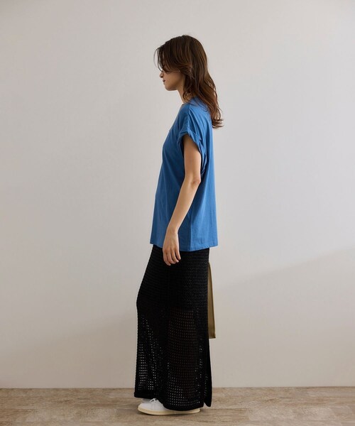 ROPE'（ロペ）の「ツイストフレンチスリーブTシャツ（Tシャツ/カットソー・レディース・ブラック/ホワイト/ブルー・F）」の7枚目の写真