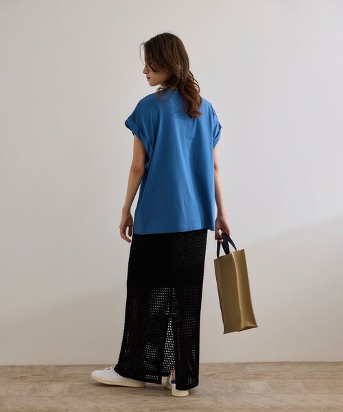 ROPE'（ロペ）の「ツイストフレンチスリーブTシャツ（Tシャツ/カットソー・レディース・ブラック/ホワイト/ブルー・F）」の10枚目の写真