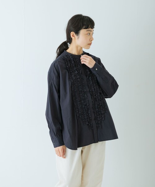 かぐれ（カグレ）の「コットンフリルワイドシャツ（シャツ/ブラウス・レディース・OFF/NAVY・Free）」の2枚目の写真