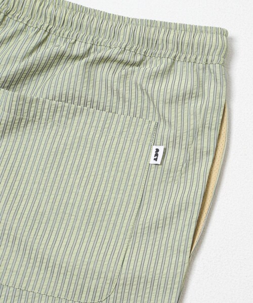 URBAN RESEARCH（アーバンリサーチ）の「Acy　SEERSUCKER BUGGY SHORTS（その他パンツ・メンズ・GRAY/L.GREEN・L/XL）」の13枚目の写真