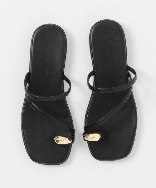 URBAN RESEARCH DOORS（アーバンリサーチドアーズ）の「メタルリングフラットサンダル（サンダル・レディース・L.GREIGE/BLACK・36/37/38）」の5枚目の写真