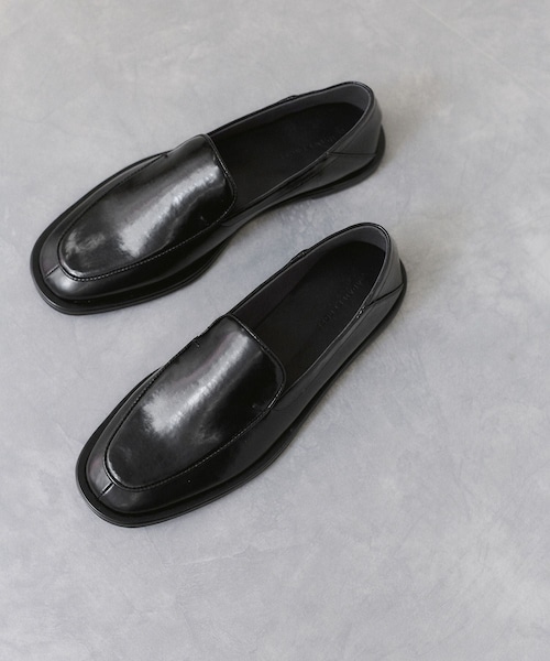 ADAM ET ROPE'(アダムエロペ)の「ミニマルデザインローファー(ローファー・レディース・ブラック/オフホワイト・23.0/23.5/24.0/24.5)」の7枚目の写真