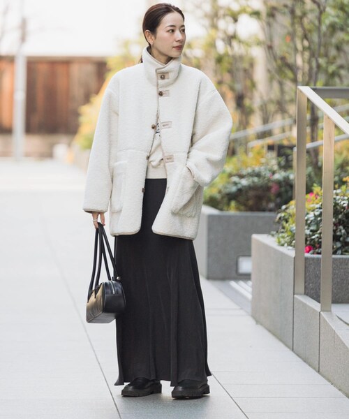 URBAN RESEARCH(アーバンリサーチ)の「ECOPELフェイクムートンリバーシブルコート(ムートンコート・レディース・IVO×CML/BRN×BRN/OFF×GREGE・Free)」の7枚目の写真