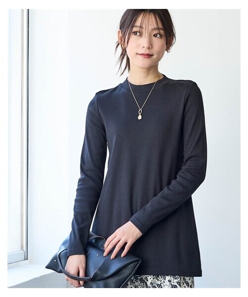 nissen（ニッセン）の「綿１００％フライス素材モックネックフレアチュニックＴシャツ（UVカット）＜大きいサイズ有＞（Tシャツ/カットソー・レディース・黒/オフホワイト/グレージュ/杢チャコールグレー/ネイビー/ライムグリーン/トープ/ディープグリーン/クラウドピンク・L/LL/3L/4L/5L/6L/8L/10L/S/M）」の20枚目の写真