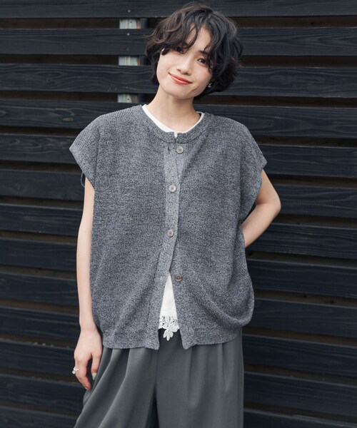 URBAN RESEARCH DOORS（アーバンリサーチドアーズ）の「『UR TECH』Aircare2WAYニットベスト（ベスト・レディース・MIXGRAY/BROWN/BLUE・Free）」の7枚目の写真