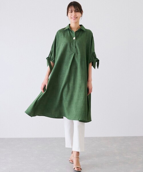 Jayro（ジャイロ）の「袖リボンワンピース（ワンピース・レディース・ブラック/グレー/ベージュ/グリーン/ネイビー/ブルー系/レッド系/イエロー/ダークグリーン/ワイン系/レンガ系・F）」の4枚目の写真