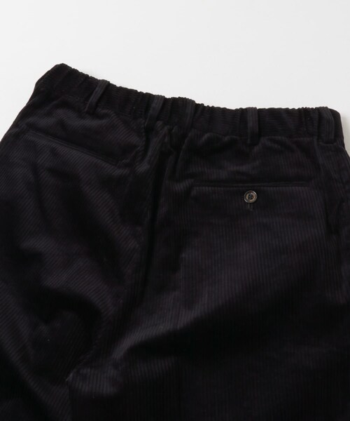 URBAN RESEARCH（アーバンリサーチ）の「MARKAWARE　DOUBLE PLEATED TROUSERS（その他パンツ・メンズ・BLACK・2/3）」の7枚目の写真