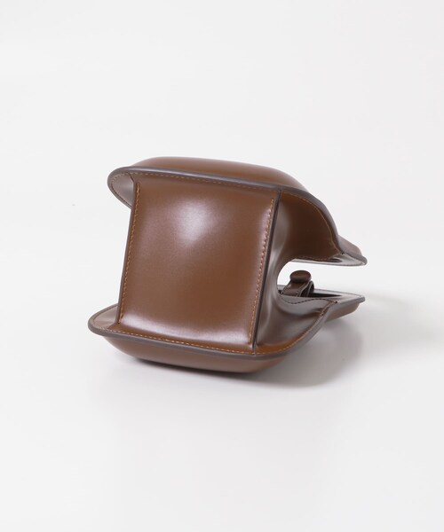 URBAN RESEARCH ROSSO（アーバンリサーチロッソ）の「LE VERNIS　Poire ornement mini（ハンドバッグ・レディース・ブラック/ブラウン・-）」の8枚目の写真