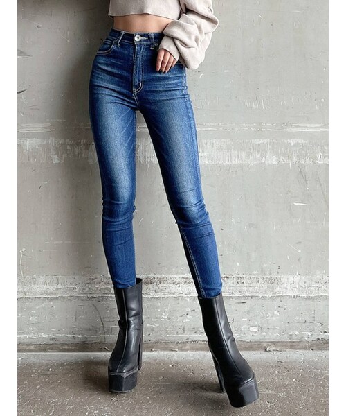 GYDA（ジェイダ）の「M/W SHAPELY スキニーデニムパンツ（デニムパンツ・レディース・ブルー/アイスブルー/スカイブルー/インディゴ・XS/S/M）」の11枚目の写真