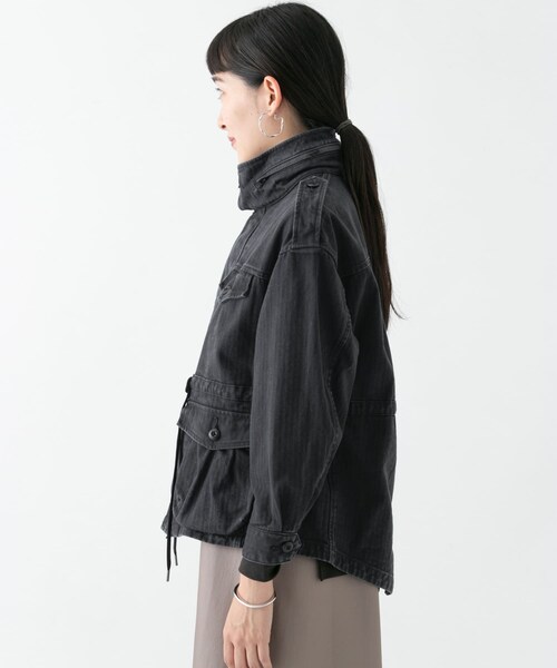 URBAN RESEARCH（アーバンリサーチ）の「WORK NOT WORK　フェードヘリンボンフィッシュテールジャケット（ミリタリージャケット・レディース・BLACK/NAVY・1/2）」の9枚目の写真