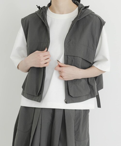 EKAL（エカル）の「DRY OUT SHORT LENGTH T-SHIRTS（Tシャツ/カットソー・レディース・ホワイト/アイボリー/ピンク/チャコール・One）」の15枚目の写真