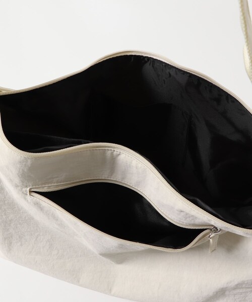 URBAN RESEARCH DOORS（アーバンリサーチドアーズ）の「ウォッシャブルショルダーバッグ（ショルダーバッグ・レディース・BLACK/IVORY・one）」の11枚目の写真