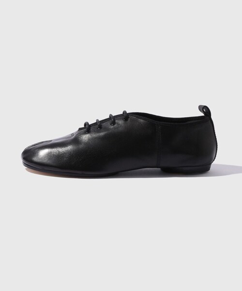 ADAM ET ROPE'(アダムエロペ)の「【Maison Margiela/メゾン マルジェラ】TABI JAZZ LACE-UP(ドレスシューズ・メンズ・ブラック・40.0/41.0/42.0/43.0/44.0)」の4枚目の写真