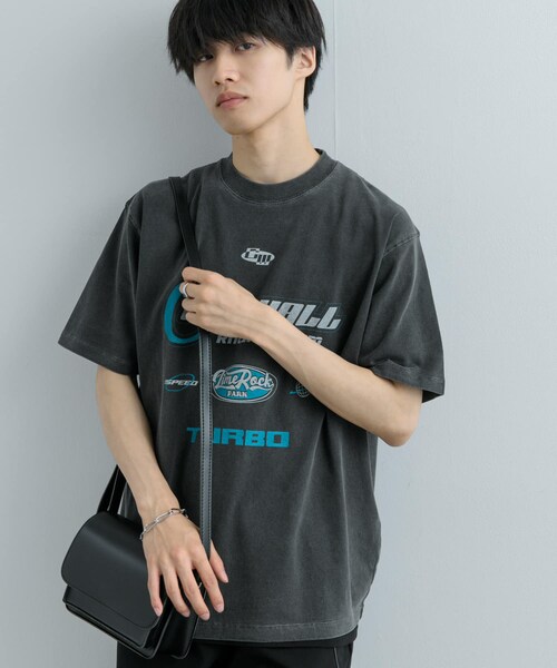 SENSE OF PLACE by URBAN RESEARCH(センスオブプレイスバイアーバンリサーチ)の「フェードロゴグラフィックTシャツ(5分袖)(Tシャツ/カットソー・メンズ・ROYAL BLUE/BLACK/YELLOW・M/L)」の8枚目の写真