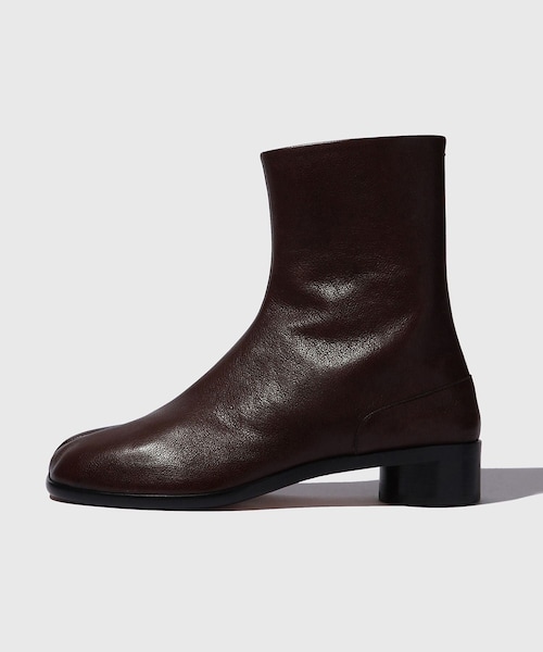 ADAM ET ROPE'(アダムエロペ)の「【Maison Margiela/メゾン マルジェラ】TABI ANKLE BOOTS H30(ブーツ・メンズ・ブラック/ダークブラウン・40.0/41.0/42.0/43.0)」の5枚目の写真
