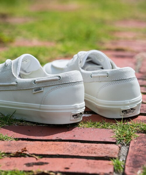 URBAN RESEARCH DOORS（アーバンリサーチドアーズ）の「VANS　EXCLUSIVE 2-ELT BOAT SHOES（スニーカー・メンズ・OFF WHITE・26/26.5/27/27.5/28/28.5）」の4枚目の写真
