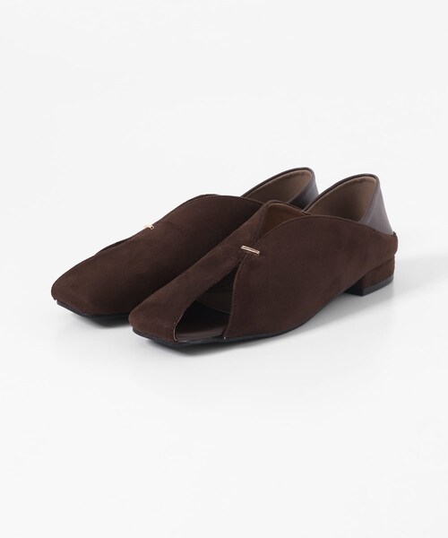 SENSE OF PLACE by URBAN RESEARCH(センスオブプレイスバイアーバンリサーチ)の「Vカットアシンメトリーパンプス(パンプス・レディース・BLACK/BROWN・S/M/L)」の21枚目の写真