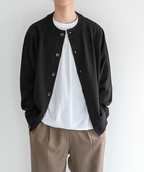 URBAN RESEARCH DOORS(アーバンリサーチドアーズ)の「FORK&SPOON ウーステッドヤーンクルーネックカーディガン(カーディガン/ボレロ・メンズ・LIGHTGRAY/BLACK/RENGA・4/5)」の5枚目の写真