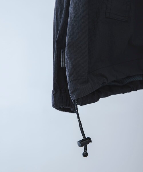 URBAN RESEARCH(アーバンリサーチ)の「SFC SFC ANORAK(マウンテンパーカー・メンズ・Charcoal/Navy/Black・L/XL)」の11枚目の写真