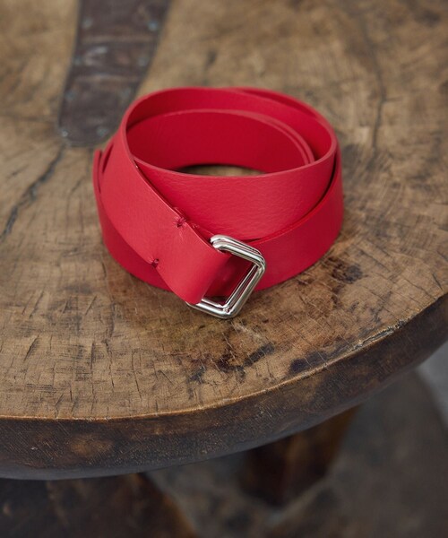 ADAM ET ROPE'（アダムエロペ）の「【J'aDoRe・店舗限定】【R&D.M.Co-OLDMAN'S TAILOR】W BUCKLE BELT（ベルト・レディース・ブラック/ホワイト/レッド・F）」の10枚目の写真