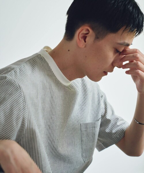 URBAN RESEARCH Sonny Label（アーバンリサーチサニーレーベル）の「『接触冷感/イージーケア』リネン混ショートスリーブTシャツ（Tシャツ/カットソー・メンズ・オフ×ブラック/ブラック/ネイビー/チャコール・M/L/XL）」の6枚目の写真