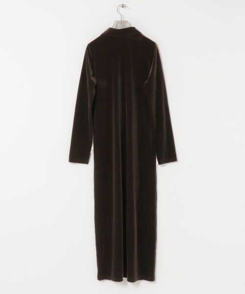 URBAN RESEARCH(アーバンリサーチ)の「ベロアシャツカラーワンピース(ワンピース・レディース・BEIGE/BROWN・FREE)」の16枚目の写真