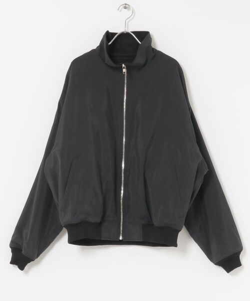 URBAN RESEARCH（アーバンリサーチ）の「HERILL　Silknylontaffeta jacket（ブルゾン・メンズ・Beige/Black・2/3）」の4枚目の写真