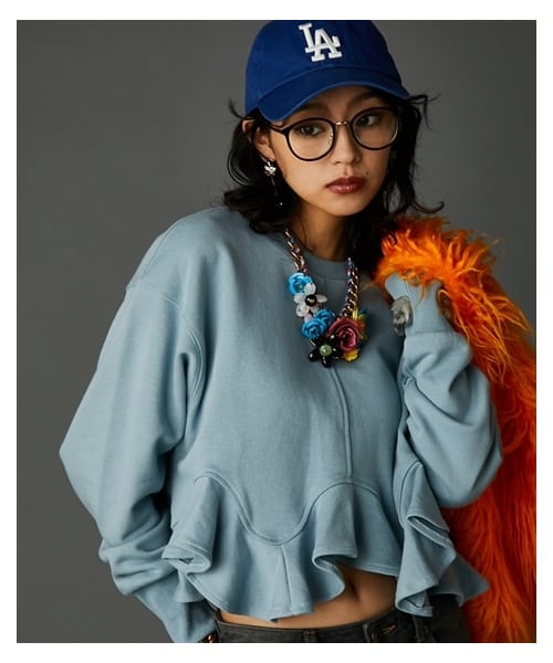 nissen（ニッセン）の「綿100％裾フリルショートスウェット＜大きいサイズ有＞GEVS.（スウェット・レディース・ブルー/黒・6L/8L/10L）」の10枚目の写真