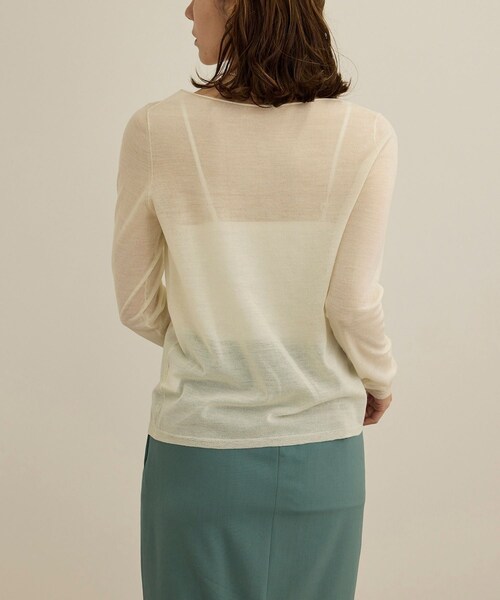 ROPE'(ロペ)の「【COFIL(コフィル)】シアーボートネックカットソー(カーディガン/ボレロ・レディース・ホワイト・F)」の9枚目の写真