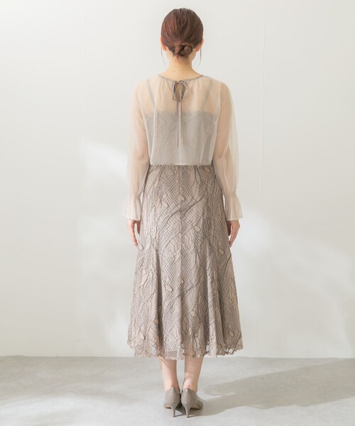 URBAN RESEARCH ROSSO（アーバンリサーチロッソ）の「チュールブラウス付き配色レースドレス（ワンピース・レディース・beige/purple/charcoal・FREE）」の18枚目の写真