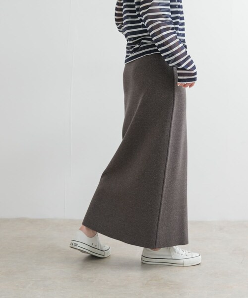 URBAN RESEARCH DOORS(アーバンリサーチドアーズ)の「リネン混ニットストレートスカート(スカート・レディース・BLACK/CHARCOAL・M)」の21枚目の写真
