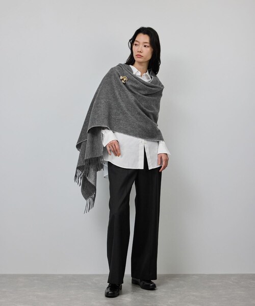 ROPE'（ロペ）の「ラムウールリバーシブルストール（ストール/ショール・レディース・チャコール/ベージュ・F）」の16枚目の写真